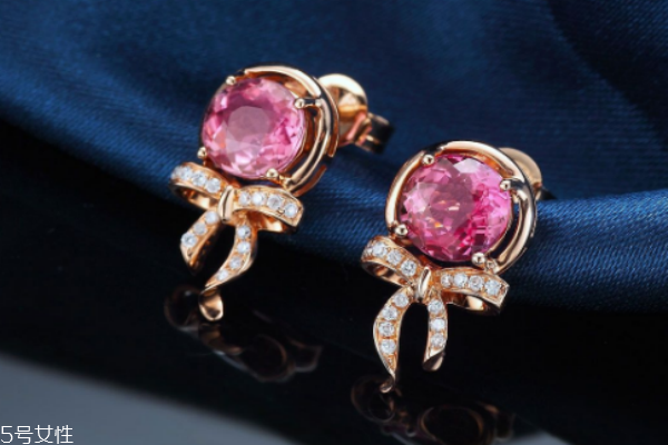 紅碧璽和紅寶石的區(qū)別 不是同一概念 紅碧璽和紅寶石的區(qū)別 不是同一概念