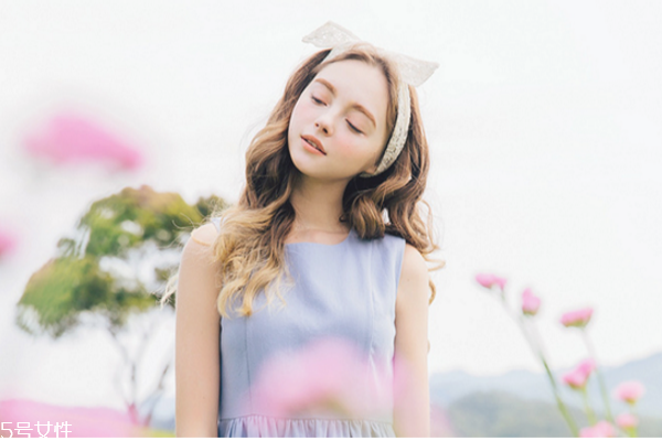 如何美白皮膚小竅門(mén) 擺脫暗沉黑皮膚的方法 如何美白皮膚小竅門(mén) 擺脫暗沉黑皮膚的方法