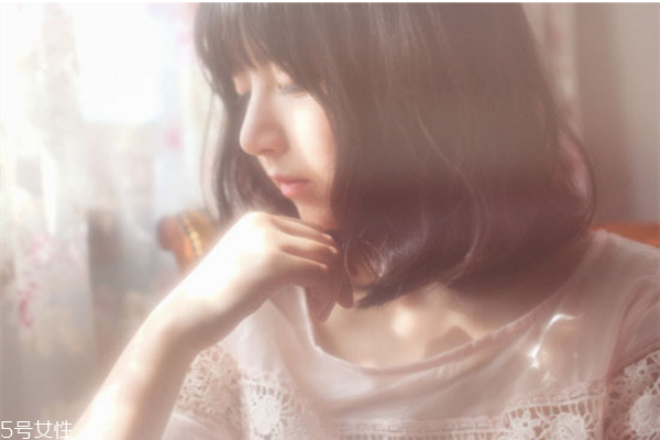 皮膚曬黑后如何修復(fù) 想要白瓷肌膚就靠它 皮膚曬黑后如何修復(fù) 想要白瓷肌膚就靠它