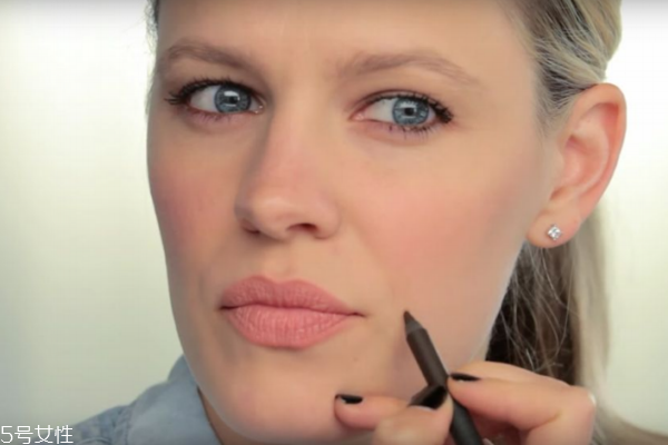 瑪麗蓮夢露的痣怎么畫 盤點演藝圈的痣美人 瑪麗蓮夢露的痣怎么畫 盤點演藝圈的痣美人