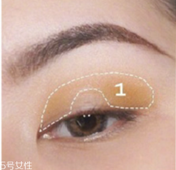 黃色眼影怎么畫(huà) 暖黃色眼妝畫(huà)法 黃色眼影怎么畫(huà) 暖黃色眼妝畫(huà)法