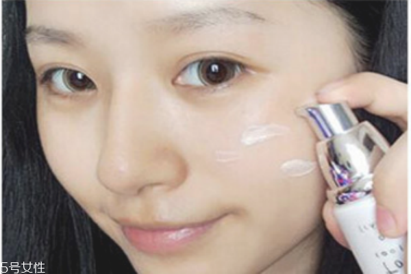 元旦約會妝容步驟畫法 優(yōu)雅又有女人味 元旦約會妝容步驟畫法 優(yōu)雅又有女人味