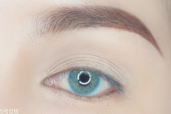 小麥色皮膚怎么化妝 簡(jiǎn)單帥氣妝容畫(huà)法 小麥色皮膚怎么化妝 簡(jiǎn)單帥氣妝容畫(huà)法