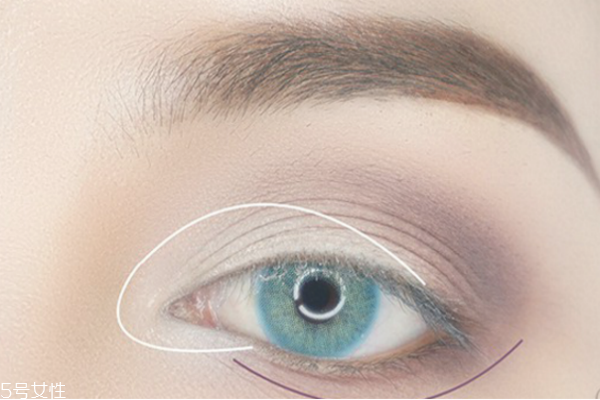 小麥色皮膚怎么化妝 簡(jiǎn)單帥氣妝容畫(huà)法 小麥色皮膚怎么化妝 簡(jiǎn)單帥氣妝容畫(huà)法