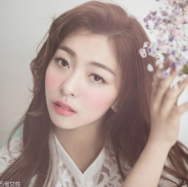 小麥色皮膚怎么化妝 簡(jiǎn)單帥氣妝容畫(huà)法 小麥色皮膚怎么化妝 簡(jiǎn)單帥氣妝容畫(huà)法