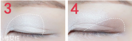 原宿妝怎么化 日系復(fù)古紅唇小惡魔妝容 原宿妝怎么化 日系復(fù)古紅唇小惡魔妝容