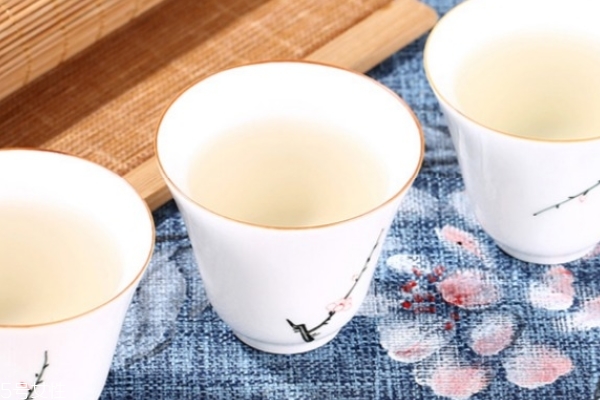 白毫銀針怎么判斷好壞 從這三個方面看 白毫銀針怎么判斷好壞 從這三個方面看