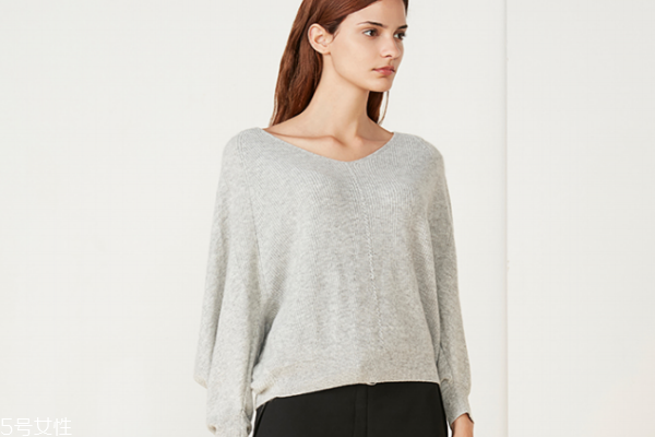 羊絨毛衣可以漂白嗎 對(duì)衣服有傷害 羊絨毛衣可以漂白嗎 對(duì)衣服有傷害