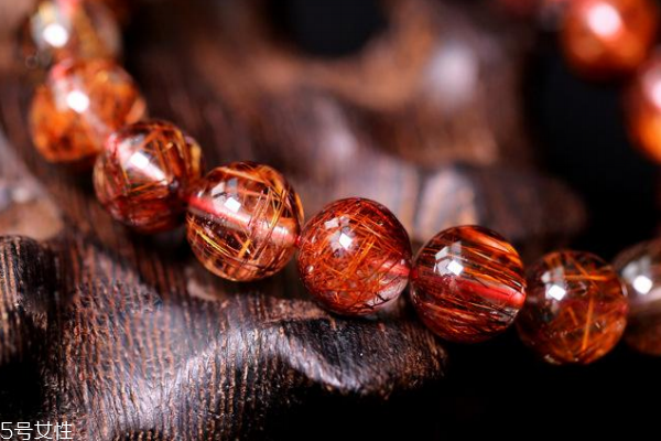 紅發(fā)晶的功效與作用 給你補充能量 紅發(fā)晶的功效與作用 給你補充能量