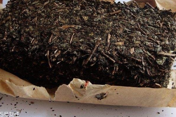 黑茶為什么有金花 加工得來(lái) 黑茶為什么有金花 加工得來(lái)