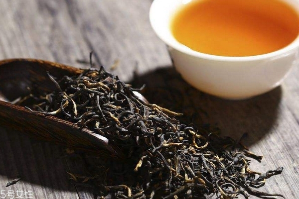 黑茶為什么苦 可能是沖泡方法不對(duì) 黑茶為什么苦 可能是沖泡方法不對(duì)