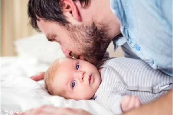 寶寶嘴上起泡怎么回事 春季寶寶常見(jiàn)疾病預(yù)防方法