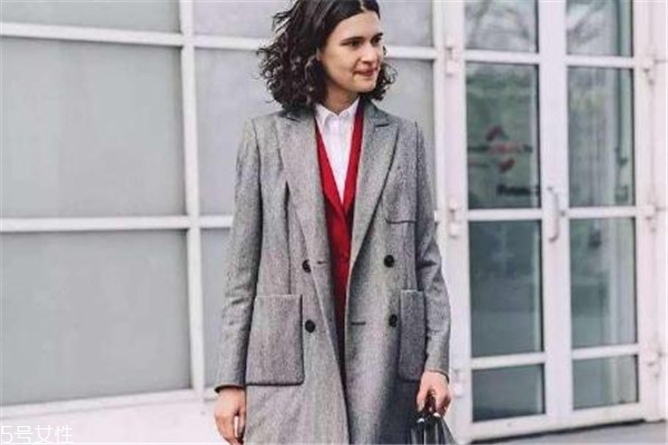 什么顏色大衣顯氣質(zhì) 顯白又時(shí)尚