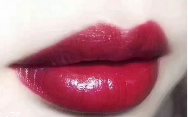 香奈兒口紅哪個(gè)顏色顯白 香奈兒口紅最火的色號(hào) 香奈兒口紅哪個(gè)顏色顯白 香奈兒口紅最火的色號(hào)