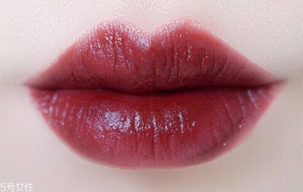香奈兒口紅哪個(gè)顏色顯白 香奈兒口紅最火的色號(hào) 香奈兒口紅哪個(gè)顏色顯白 香奈兒口紅最火的色號(hào)