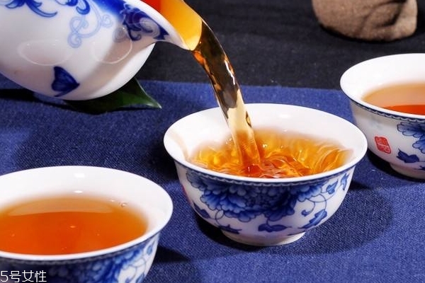 大紅袍為什么叫大紅袍 有7個(gè)傳說 大紅袍為什么叫大紅袍 有7個(gè)傳說