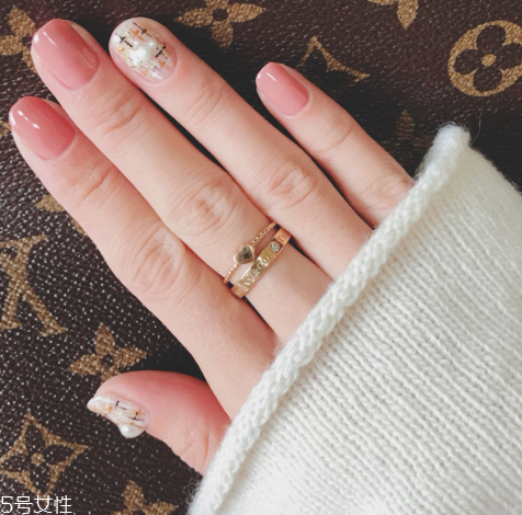 靚麗秋日美甲圖片 一整個(gè)秋天都不用愁啦 靚麗秋日美甲圖片 一整個(gè)秋天都不用愁啦