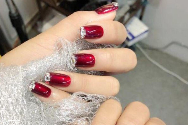 最新美甲圖片2018顯白 秒變精致小仙女 最新美甲圖片2018顯白 秒變精致小仙女