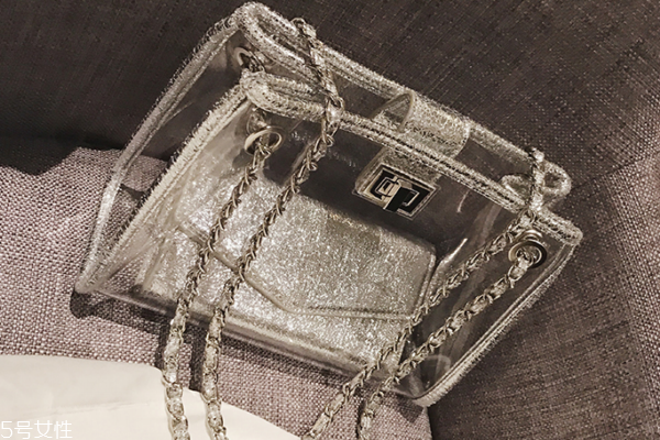 pvc包包染色了怎么辦 這樣處理很簡單 pvc包包染色了怎么辦 這樣處理很簡單