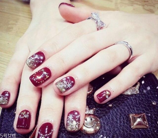 秋季車厘子紅美甲款式 讓指尖溫柔似水 秋季車厘子紅美甲款式 讓指尖溫柔似水