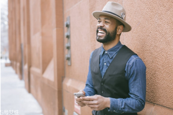 什么叫仰月唇 花瓣唇和仰月唇區(qū)別 什么叫仰月唇 花瓣唇和仰月唇區(qū)別