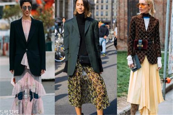 過膝裙子怎么搭配 秋季浪漫風(fēng)情 過膝裙子怎么搭配 秋季浪漫風(fēng)情