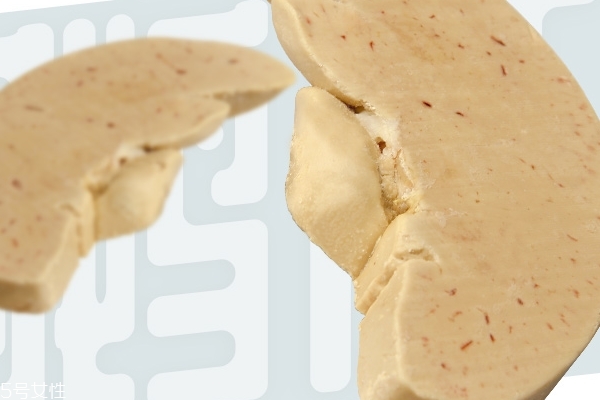 鵝肝的營養(yǎng)價(jià)值 吃了有好處 鵝肝的營養(yǎng)價(jià)值 吃了有好處