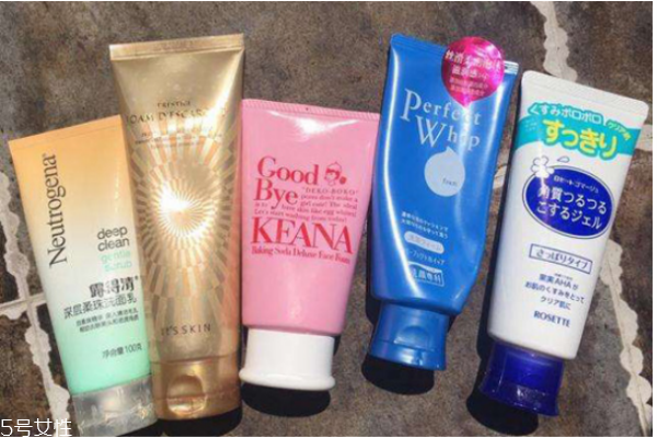 一支洗面奶可以用多久 洗面奶的正確用量 一支洗面奶可以用多久 洗面奶的正確用量