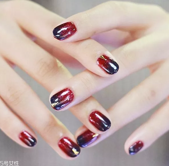 紅色美甲圖片2018款式 不艷麗也不俗氣的紅色 紅色美甲圖片2018款式 不艷麗也不俗氣的紅色