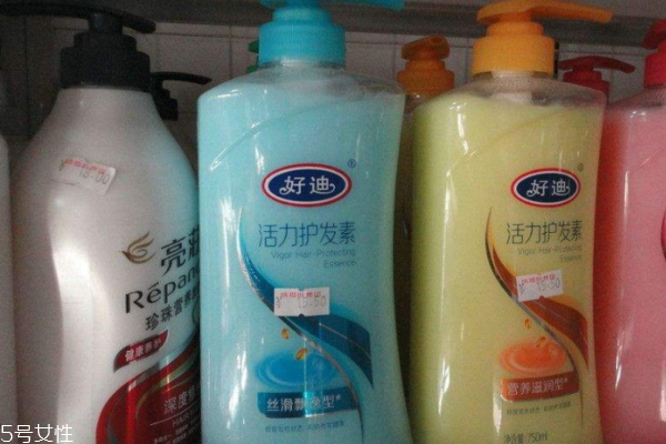 不用護(hù)發(fā)素對(duì)頭發(fā)好嗎 4個(gè)后果你要清楚 不用護(hù)發(fā)素對(duì)頭發(fā)好嗎 4個(gè)后果你要清楚