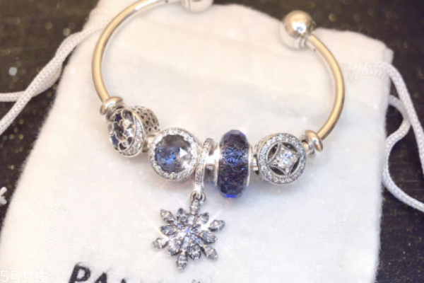 潘多拉雪花吊墜真假 假貨非常明顯 潘多拉雪花吊墜真假 假貨非常明顯