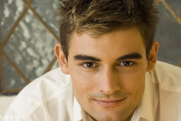 男士去黑頭收縮毛孔最好的產(chǎn)品 男士去黑頭得最好方法 男士去黑頭收縮毛孔最好的產(chǎn)品 男士去黑頭得最好方法