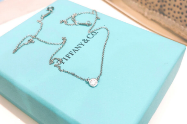 蒂芙尼單鉆鎖骨鏈價格 要看鉆石大小和切工 蒂芙尼單鉆鎖骨鏈價格 要看鉆石大小和切工