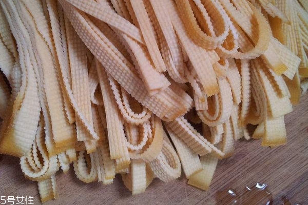 千張為什么要焯水 是這個(gè)原因 千張為什么要焯水 是這個(gè)原因