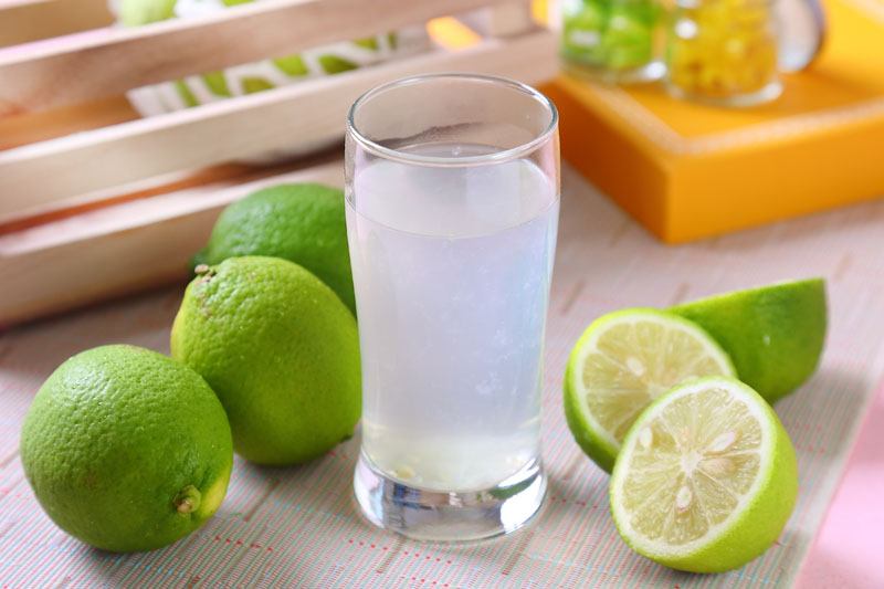 水果是直接吃好還是榨汁好 果汁其實(shí)沒那么營(yíng)養(yǎng)