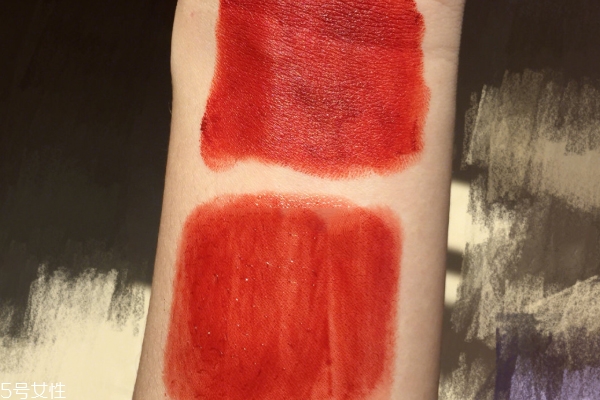 蘭蔻196和阿瑪尼201哪個更好看 196橘紅調(diào)更明顯 蘭蔻196和阿瑪尼201哪個更好看 196橘紅調(diào)更明顯