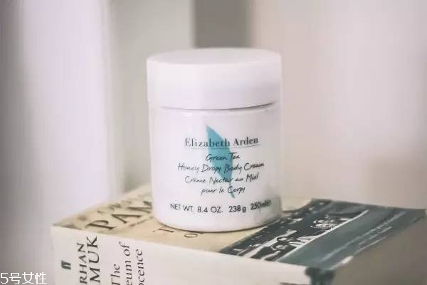 秋冬怎么護(hù)膚 秋冬護(hù)膚品推薦 秋冬怎么護(hù)膚 秋冬護(hù)膚品推薦