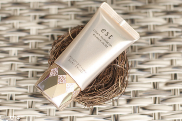 干皮秋冬粉底液推薦 冬季滋潤底妝產品