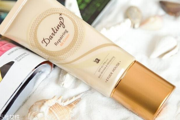 bb霜用完會(huì)油嗎 4點(diǎn)錯(cuò)誤會(huì)導(dǎo)致臉很油 bb霜用完會(huì)油嗎 4點(diǎn)錯(cuò)誤會(huì)導(dǎo)致臉很油