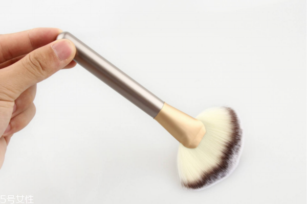 化妝刷清洗液品牌推薦 化妝刷清洗護(hù)理很重要 化妝刷清洗液品牌推薦 化妝刷清洗護(hù)理很重要