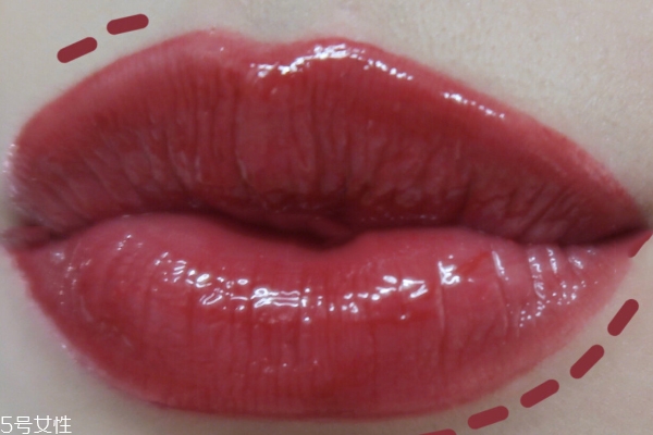 阿瑪尼黑管514適合黃皮嗎 這支山楂色不挑皮 阿瑪尼黑管514適合黃皮嗎 這支山楂色不挑皮