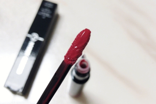 阿瑪尼黑管514適合黃皮嗎 這支山楂色不挑皮 阿瑪尼黑管514適合黃皮嗎 這支山楂色不挑皮