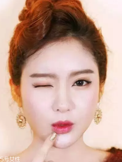 眼距寬怎么化妝 掌控4步驟縮短眼距離 眼距寬怎么化妝 掌控4步驟縮短眼距離