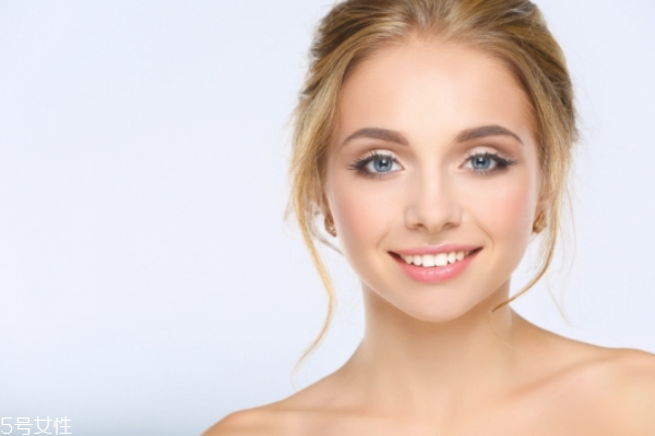 珍珠粉面膜功效 不同搭配不同效果 珍珠粉面膜功效 不同搭配不同效果