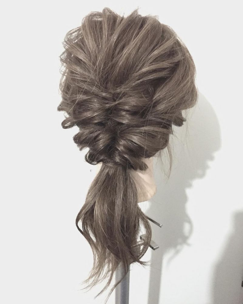 簡易馬尾發(fā)型扎法 9個氣質(zhì)馬尾發(fā)型步驟圖解