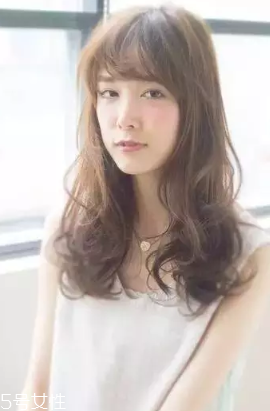 90后女生喜歡什么發(fā)型推薦 90后女生喜歡什么發(fā)型推薦