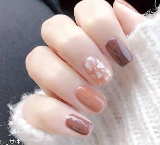高級(jí)莫蘭迪色美甲圖片 這幾款盡顯低調(diào)淡雅氣質(zhì) 高級(jí)莫蘭迪色美甲圖片 這幾款盡顯低調(diào)淡雅氣質(zhì)