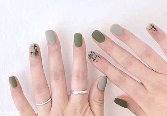 高級(jí)莫蘭迪色美甲圖片 這幾款盡顯低調(diào)淡雅氣質(zhì) 高級(jí)莫蘭迪色美甲圖片 這幾款盡顯低調(diào)淡雅氣質(zhì)