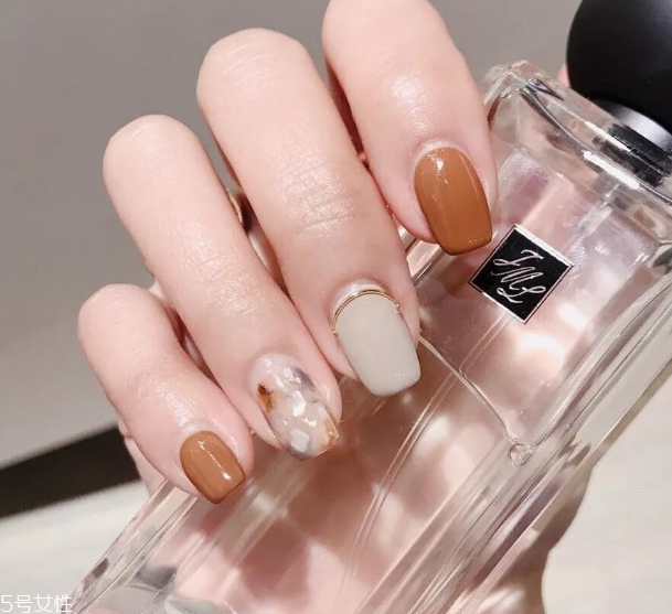 高級(jí)莫蘭迪色美甲圖片 這幾款盡顯低調(diào)淡雅氣質(zhì) 高級(jí)莫蘭迪色美甲圖片 這幾款盡顯低調(diào)淡雅氣質(zhì)