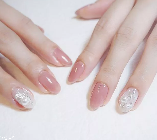 通勤風美甲圖片 幫上班族打造專業(yè)素養(yǎng) 通勤風美甲圖片 幫上班族打造專業(yè)素養(yǎng)
